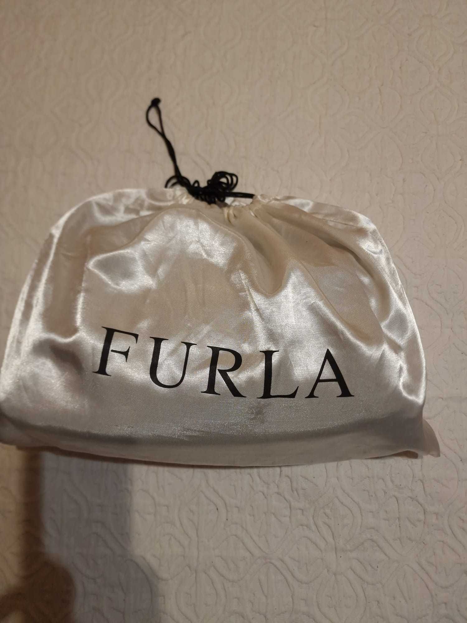 Mala  Carteira em Pele Preta FURLA