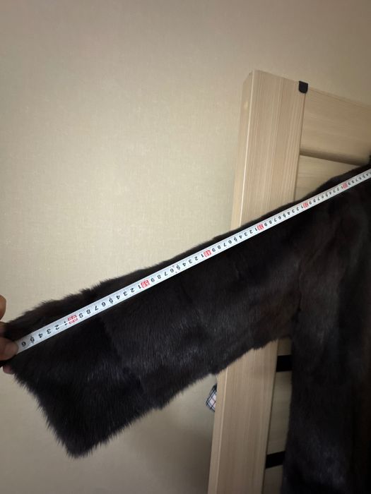 Продам норкову шубу