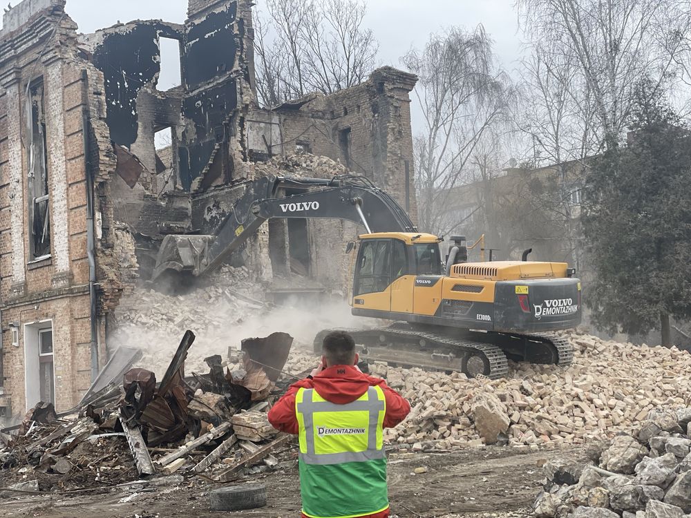Демонтаж, демонтажные работы киев, демонтаж бетона зданий дома Будівлі