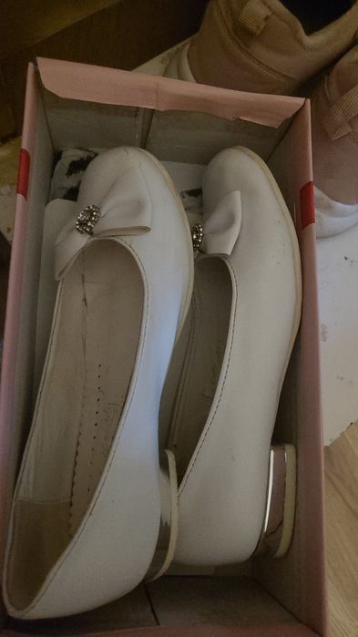Buty komunijne biale