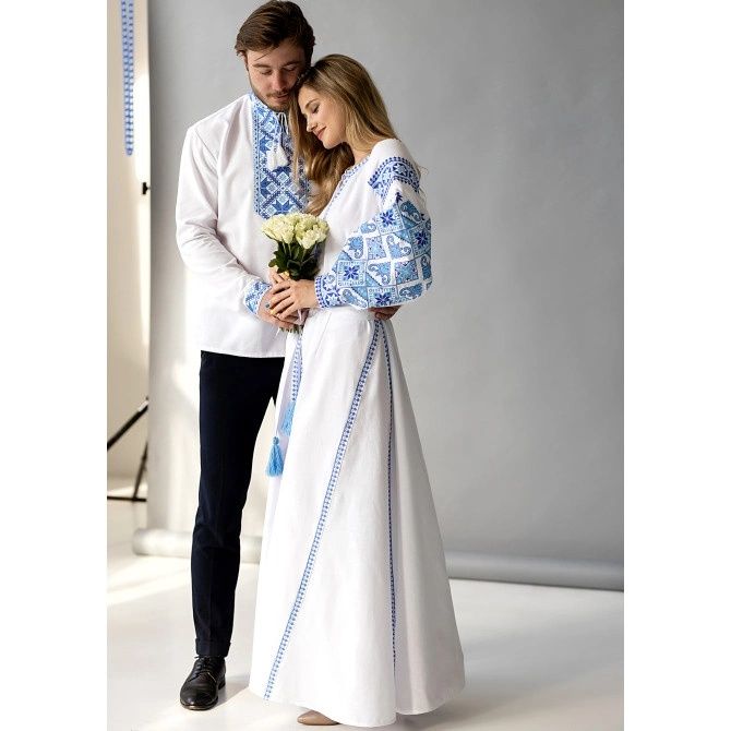 Жіноча вишита сукня максі біла святкова