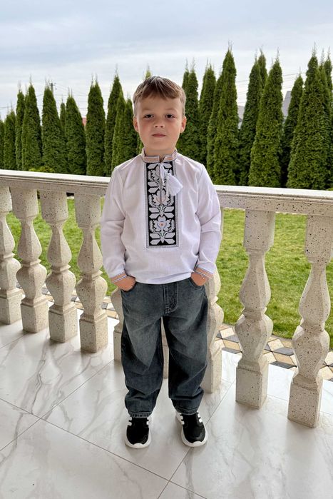 Борщівська дитяча вишиванка