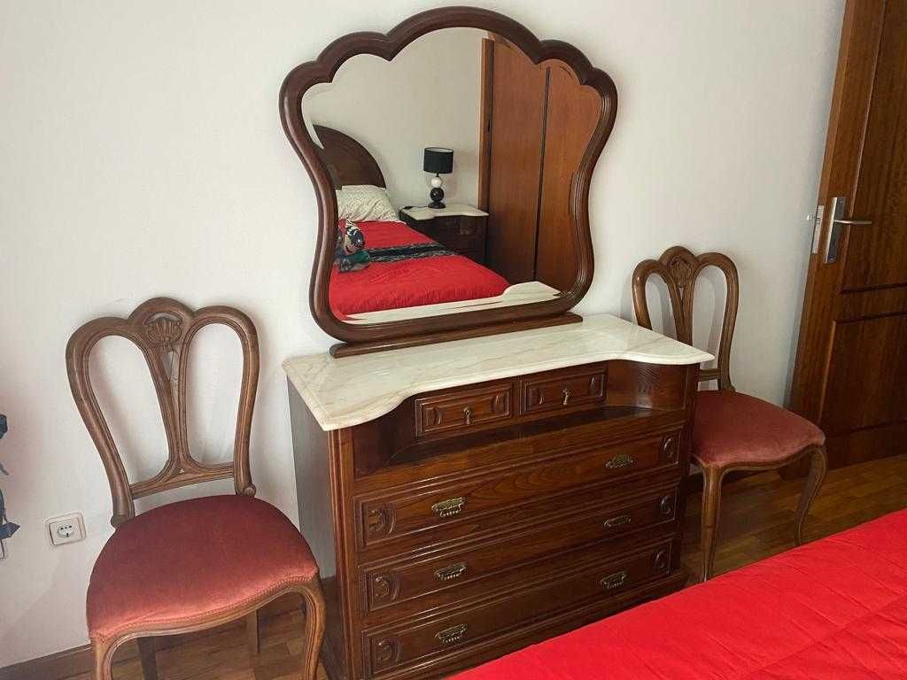 Movéis quarto de casal em ótimo estado