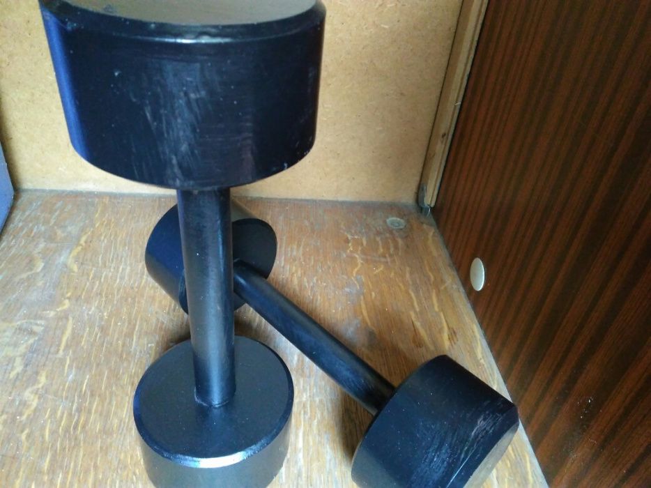 Гантель 11,8 кг в наличии 2 шт.