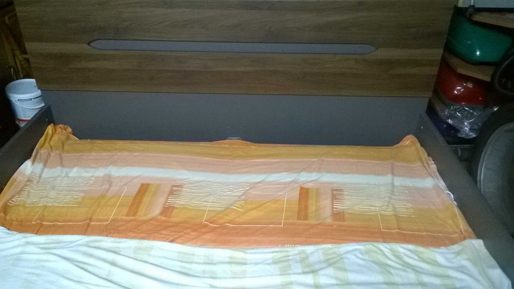 Łóżko podwójne ze stelażem 160/2000