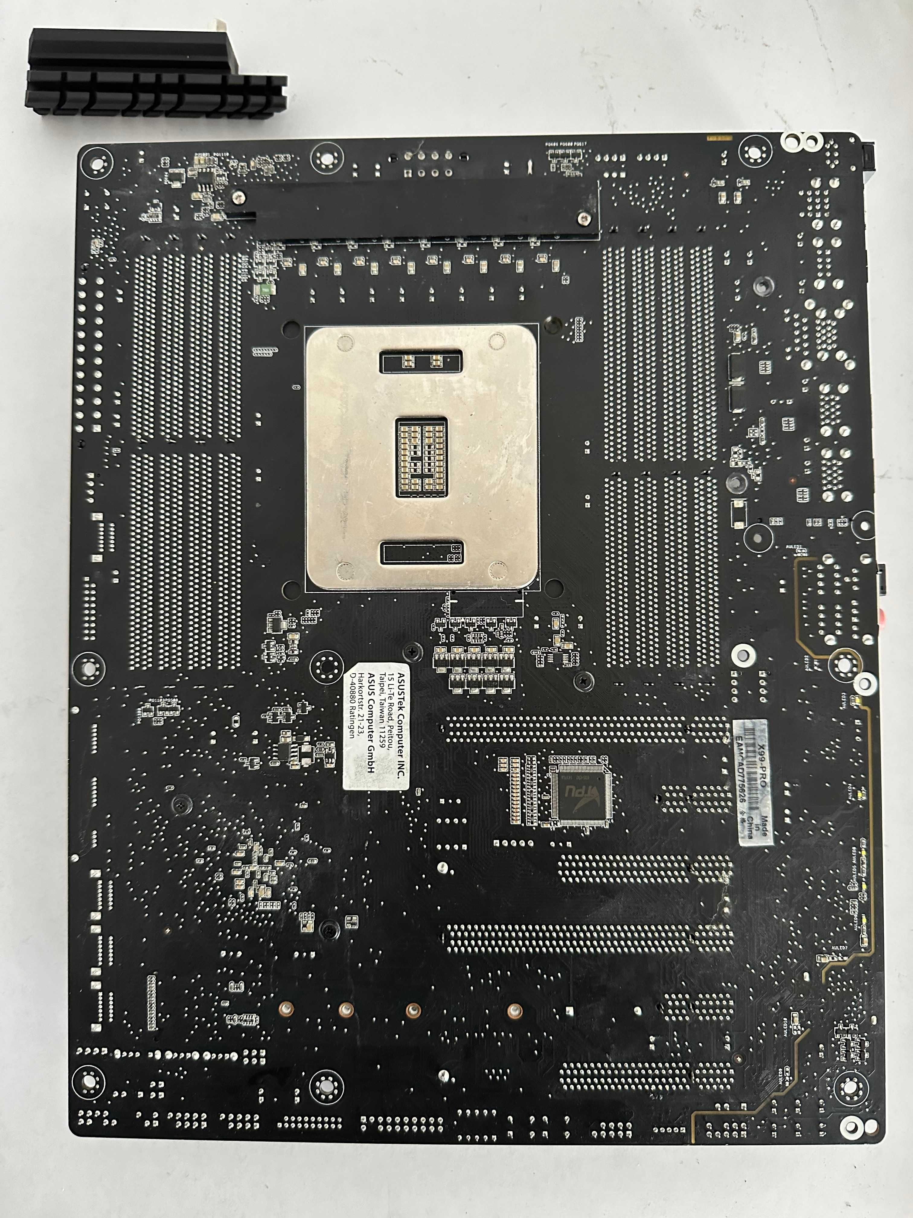 Материнська плата Asus X99-Pro s2011-3