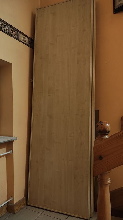 Szafa przesuwna do zabudowy komandor