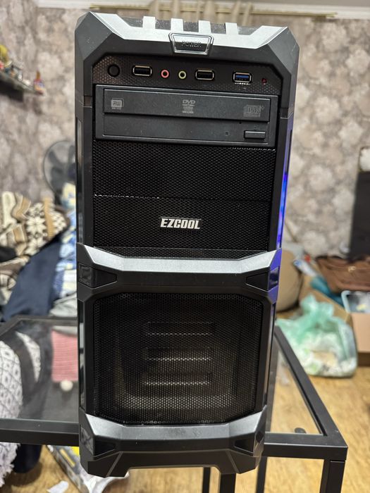комп'ютер EZCOOL.