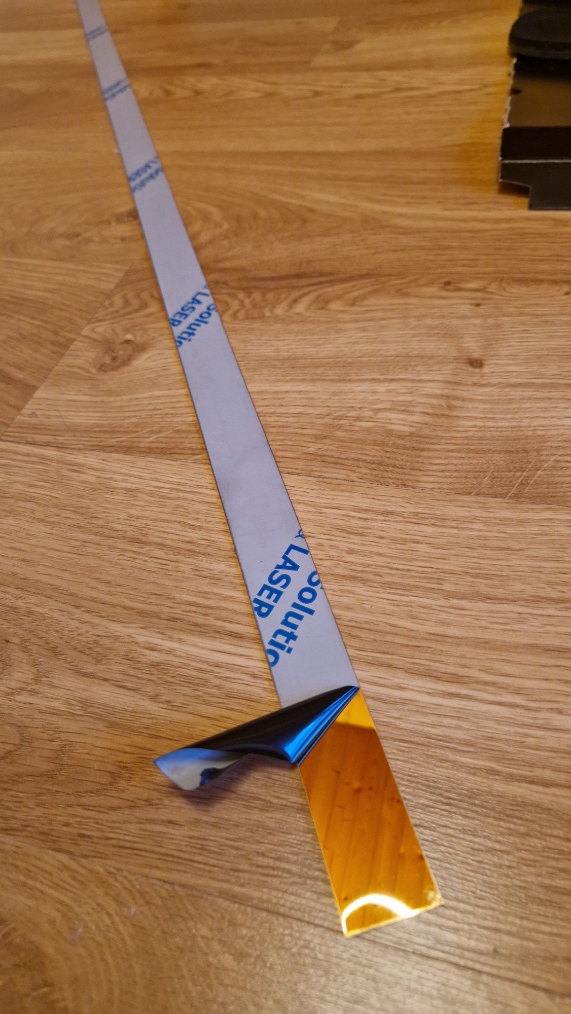 Listwa ścienna ozdobna złota 32mm X 240cm
