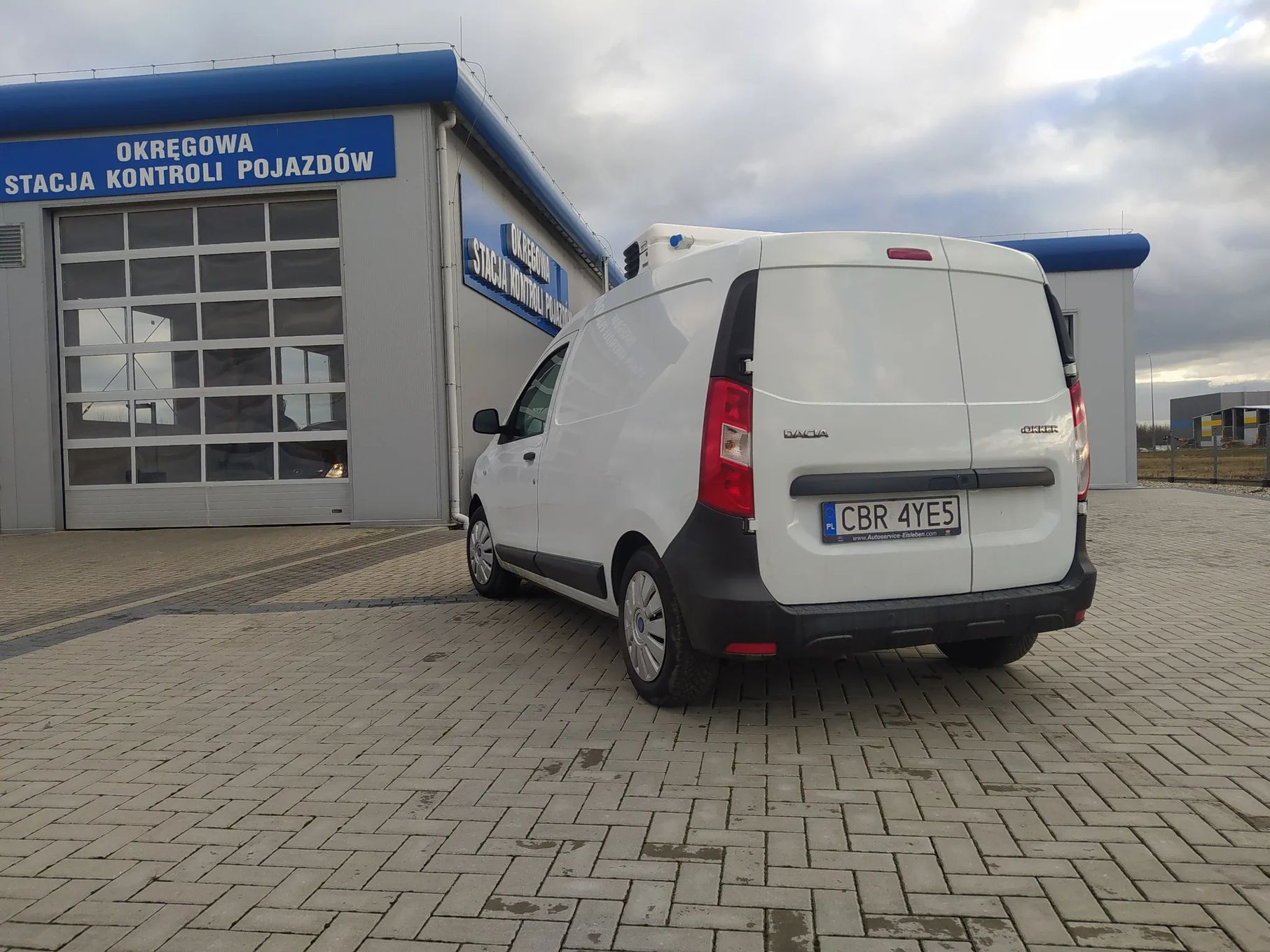 Dacia Dokker L2 Long Maxi Nowa Izoterma Chłodnia Mroźnia do lodów minus 20 stopni Carrier 220V PL na stoku  Więcej ofert drzwi boczne też Diesel gwarancja finansowanie