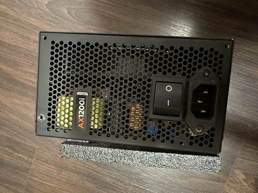 Corsair  AX1200l