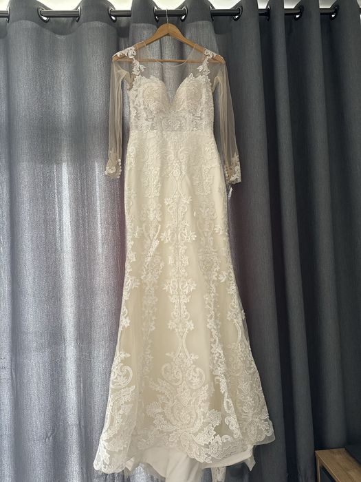 Продам весільну сукню