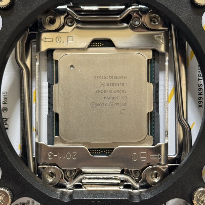 Комплект intel 14 ядер 28 потоків 32Gb