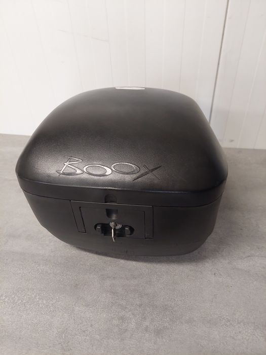 Kufer kufry centralny boczny boczne  honda kawasaki suzuki Yamaha  sym