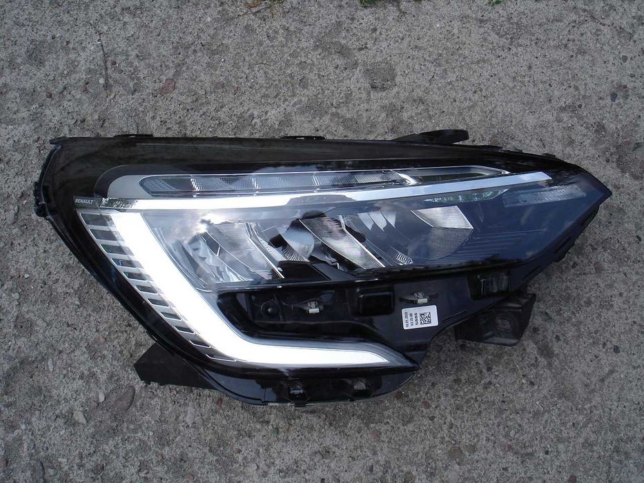 Lampa led prawa clio V