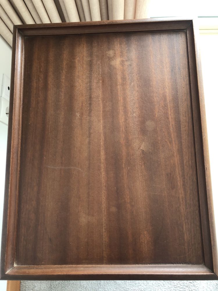 Mesa de telefone antiga
