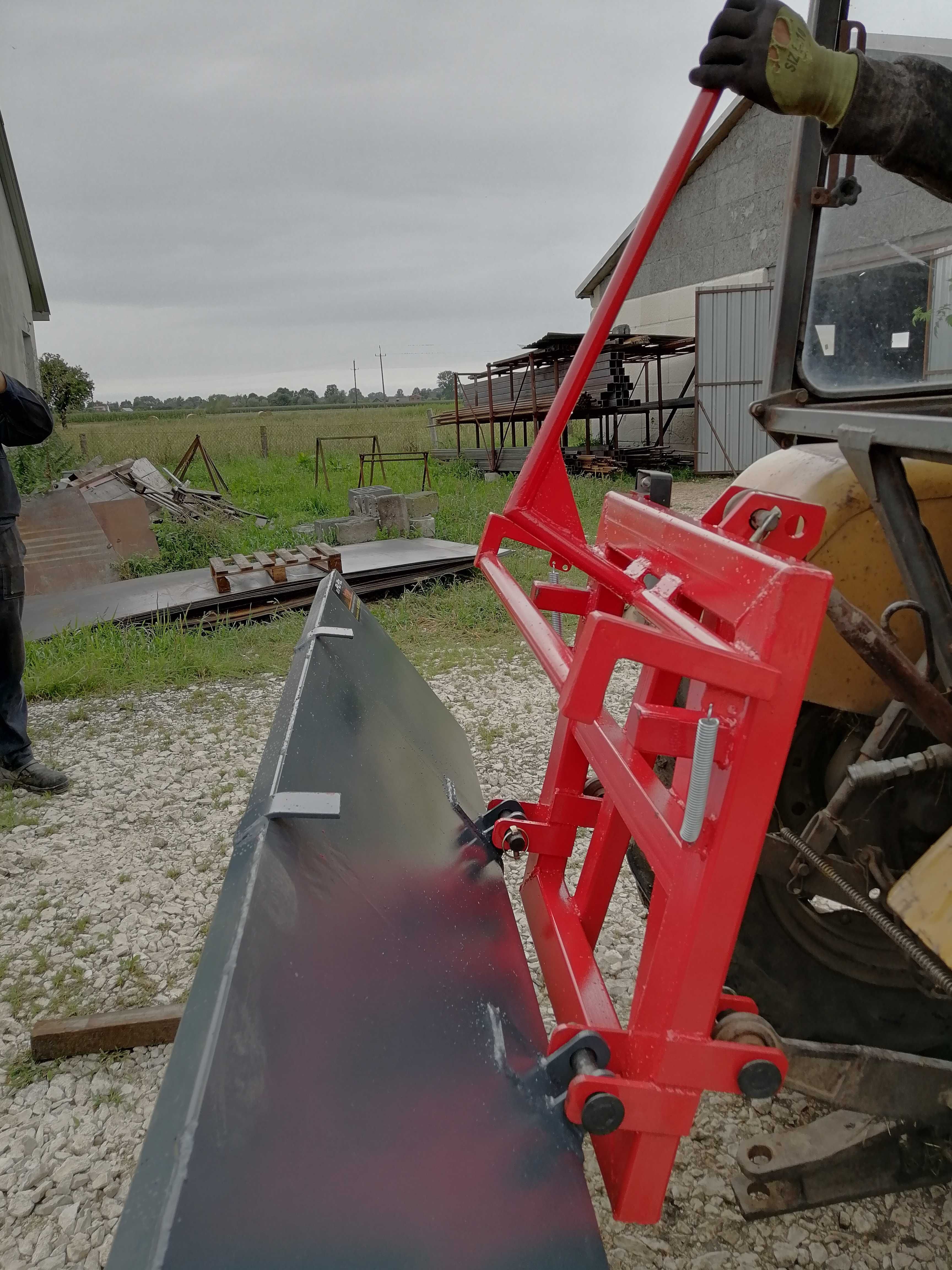 Łycha,łyżka do materiałów sypkich na tył ciągnika z KIPREM - FILPOL