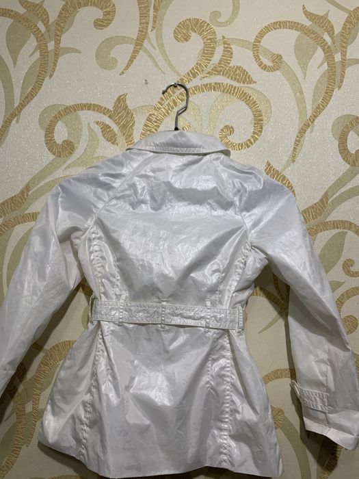 iDO вітровка плащ білий. Розмір 116 5-6років