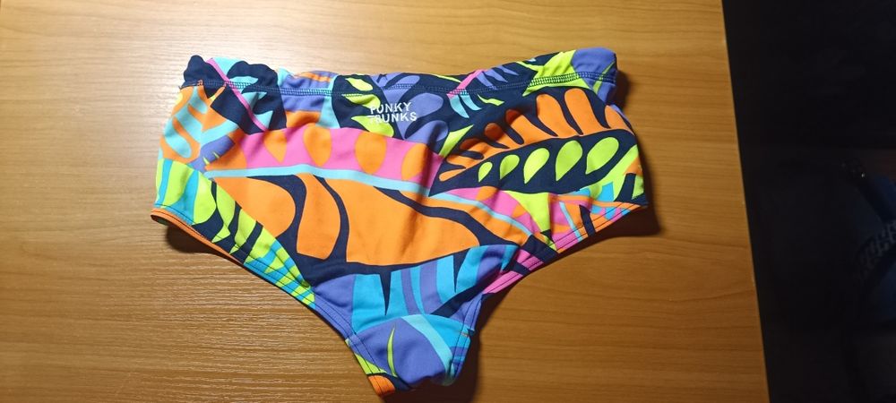 Плавкие Funky trunks 
Хлороустойчевые,