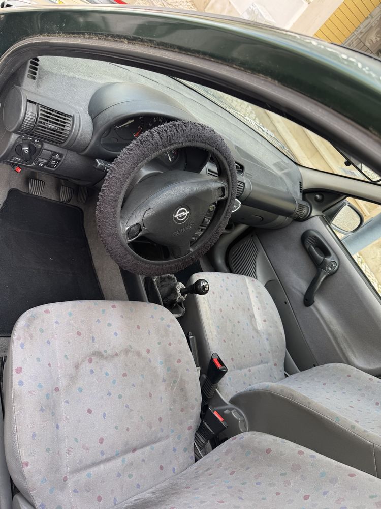 Vende-se carro usado