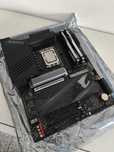 OPORTUNIDADE - PC Gaming (i9-13900k, 32Gb DDR5, GTX1080)