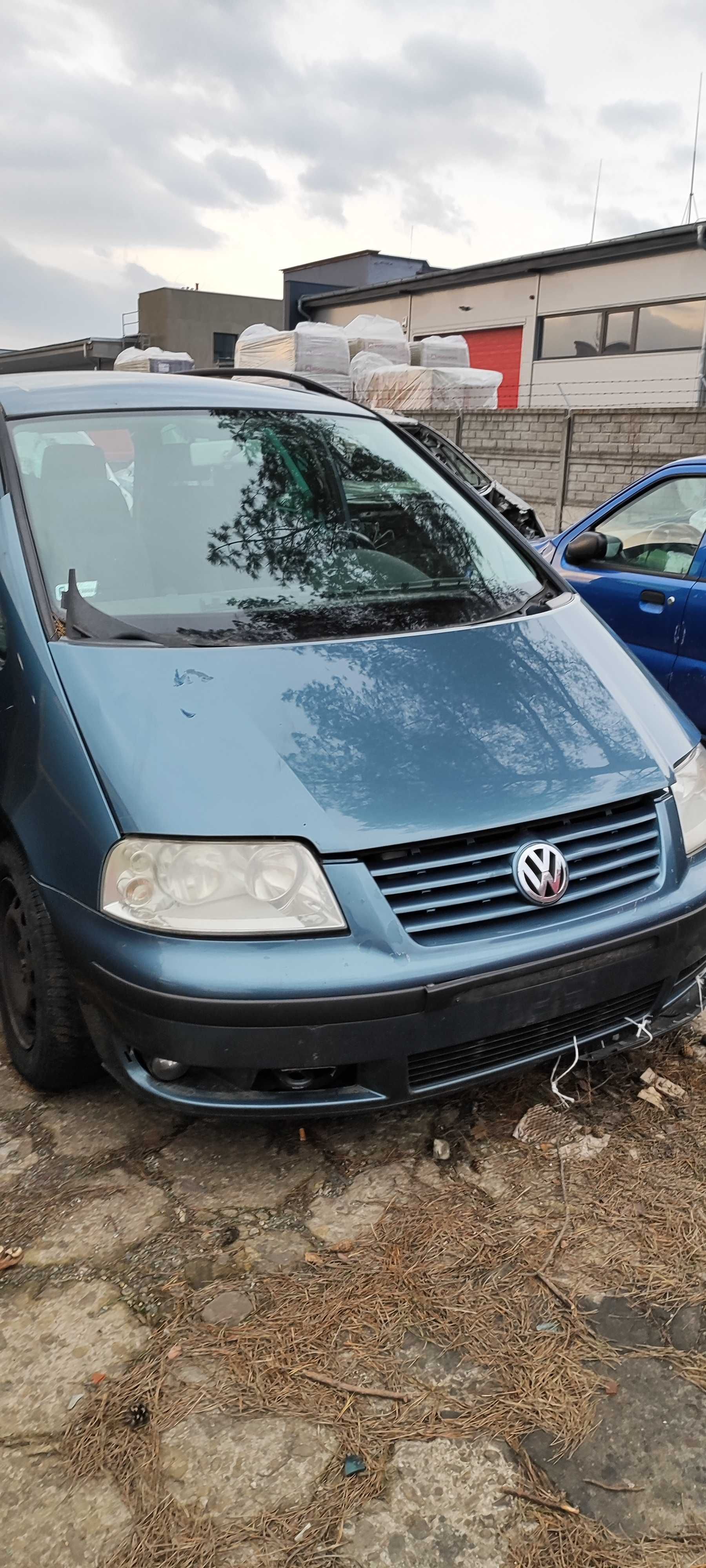 Volkswagen Sharan 2.0 maska przednia