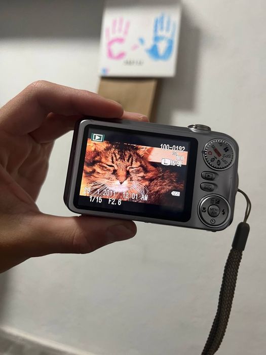 Цифровий фотоапарат Fujifilm finepix jx300