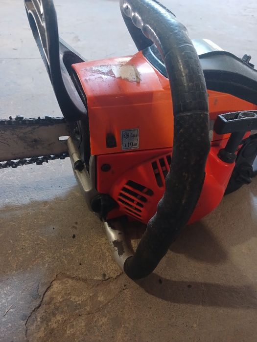 Продам бензопилу
