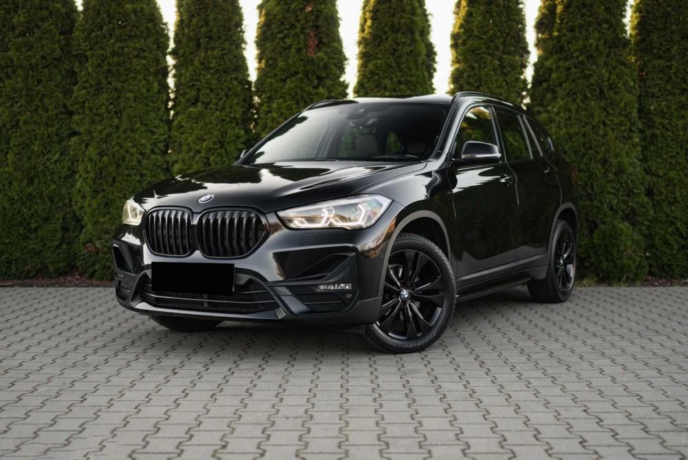 2020    BMW    X1