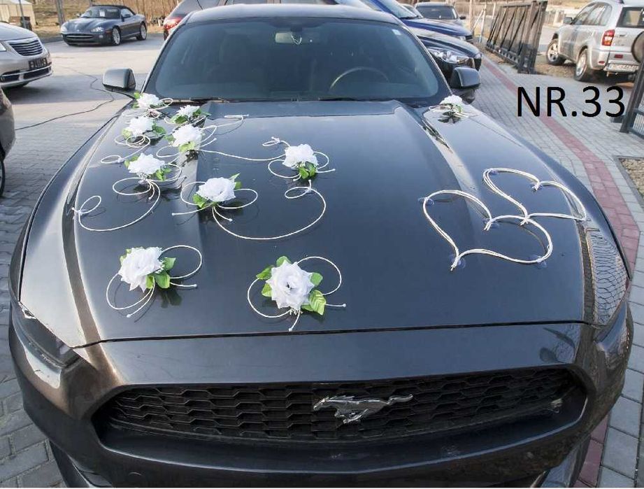 ELEGANCKA Biała ozdoba dekoracja na samochód Nr. 033