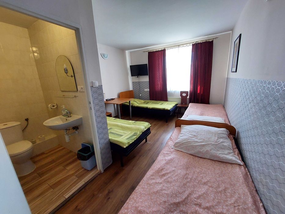 Noclegi dla Firm Złoty Taras, pokoje do wynajęcia,kuchnia,stołówka