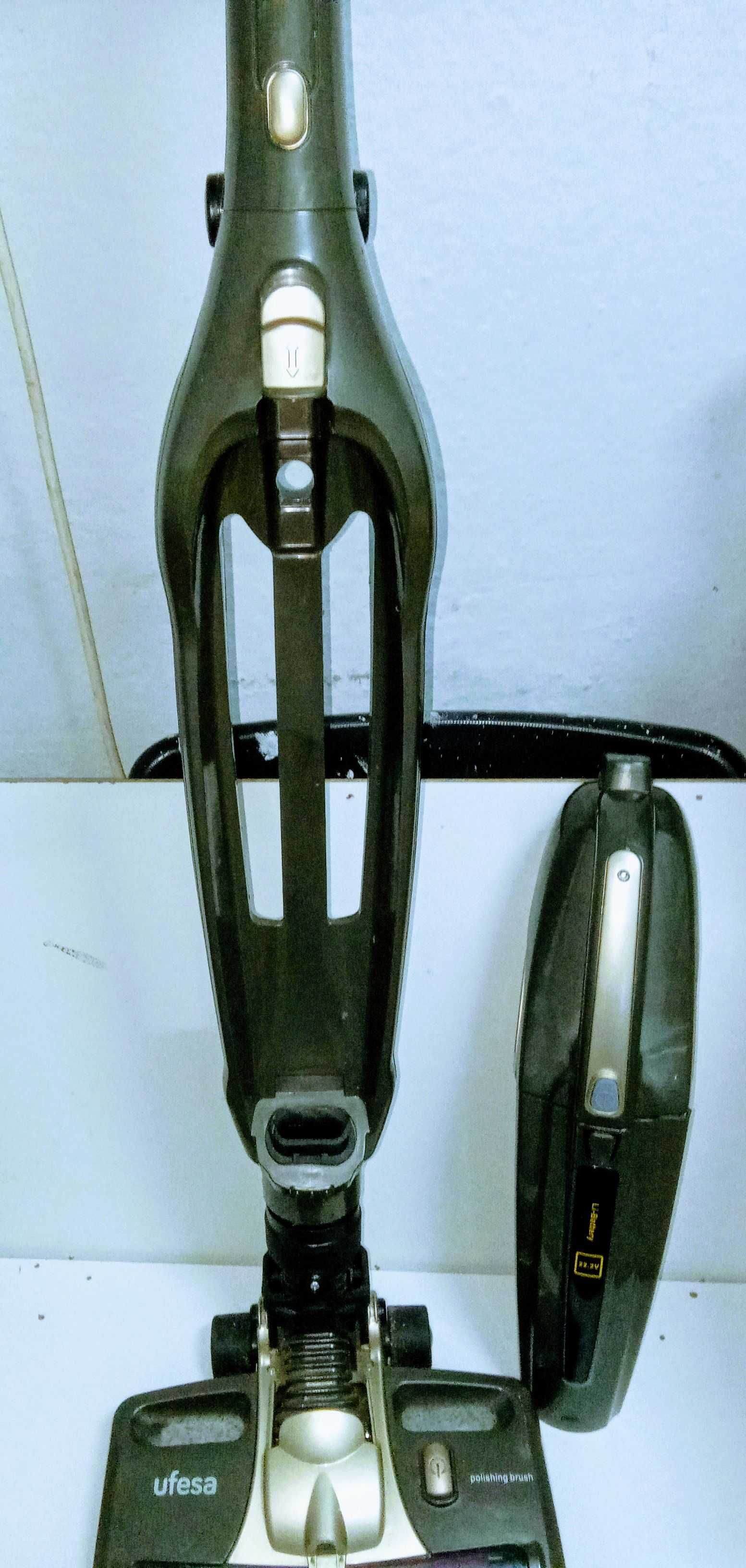 Aspirador vertical marca ufesa a funcionar bem