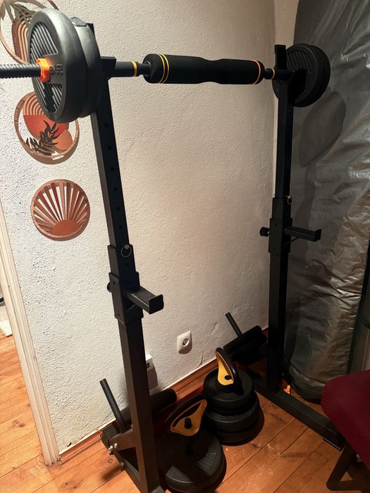 Barra fixa com pesos