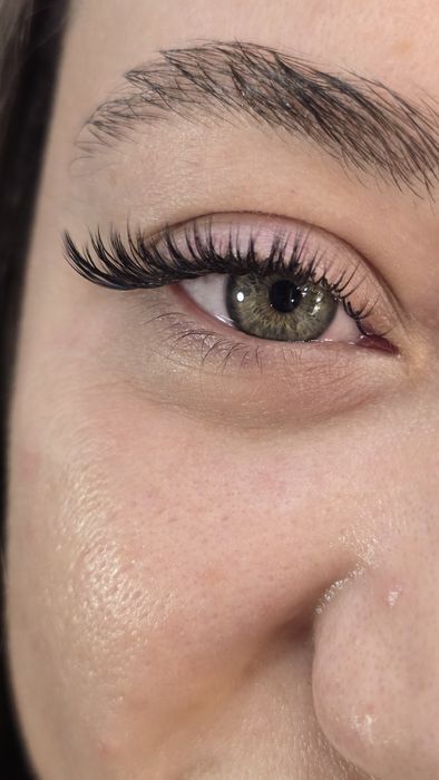 Нарощення вій від 400 грн! фарбування та ламінування брів.