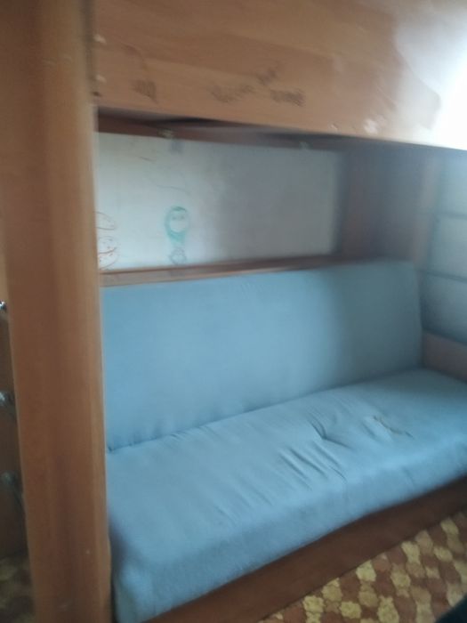 Продам кровать 2 этажа