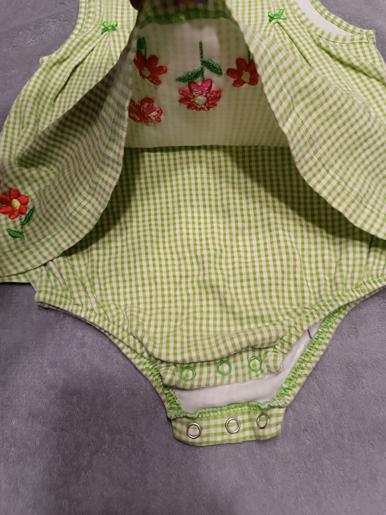 Body na lato, Carter's 24m