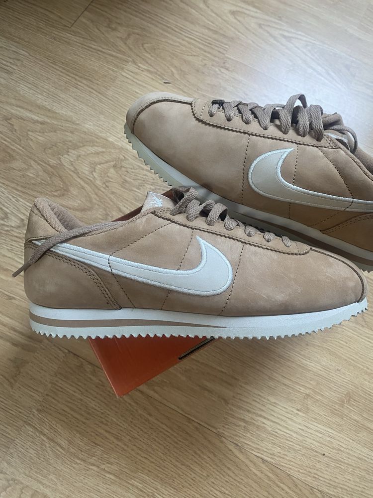 nike cortez III nb british khaki 2000 us8.5 nowe