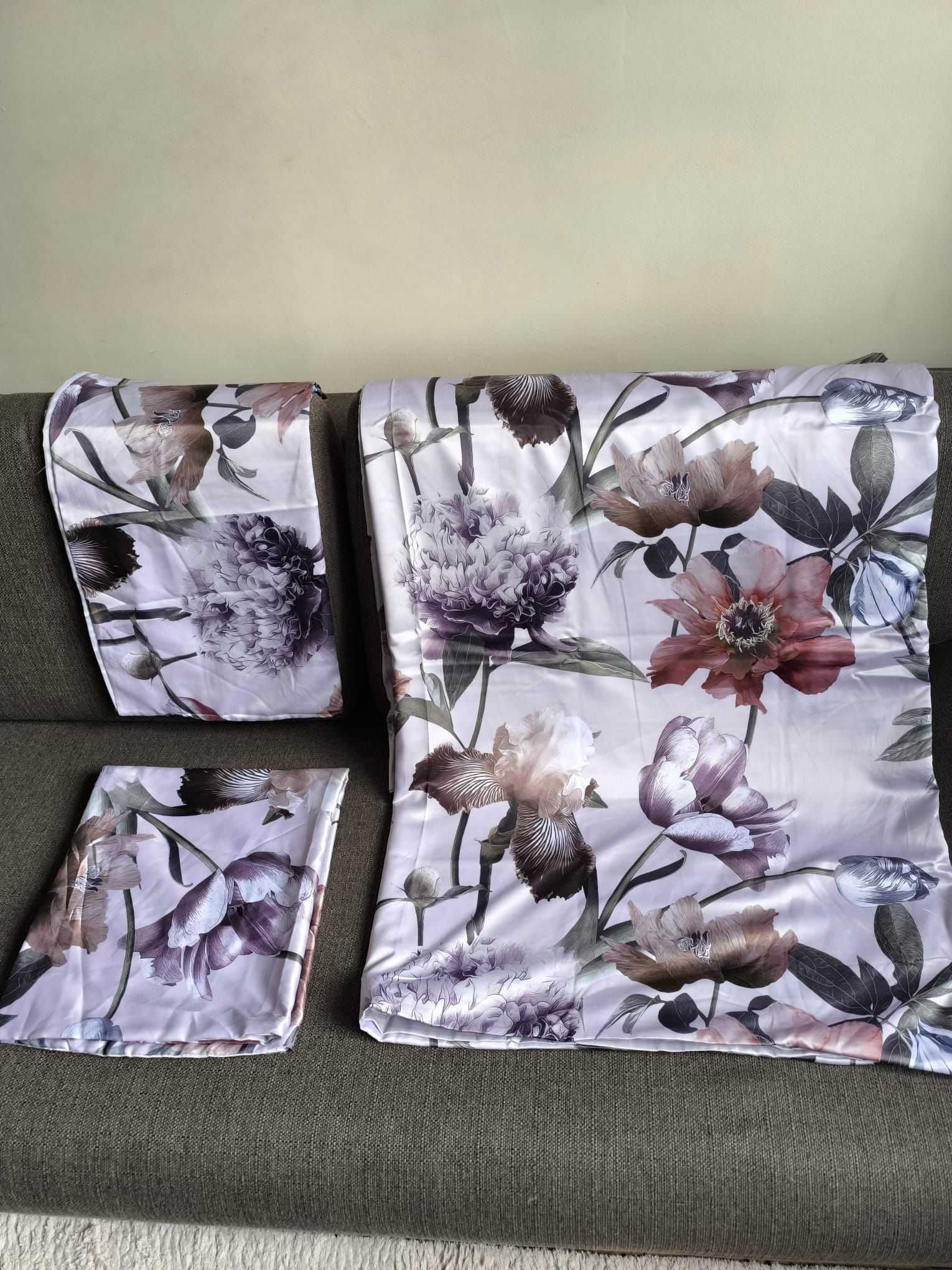 Komplet Pościeli 220/200 + 2x 70/80