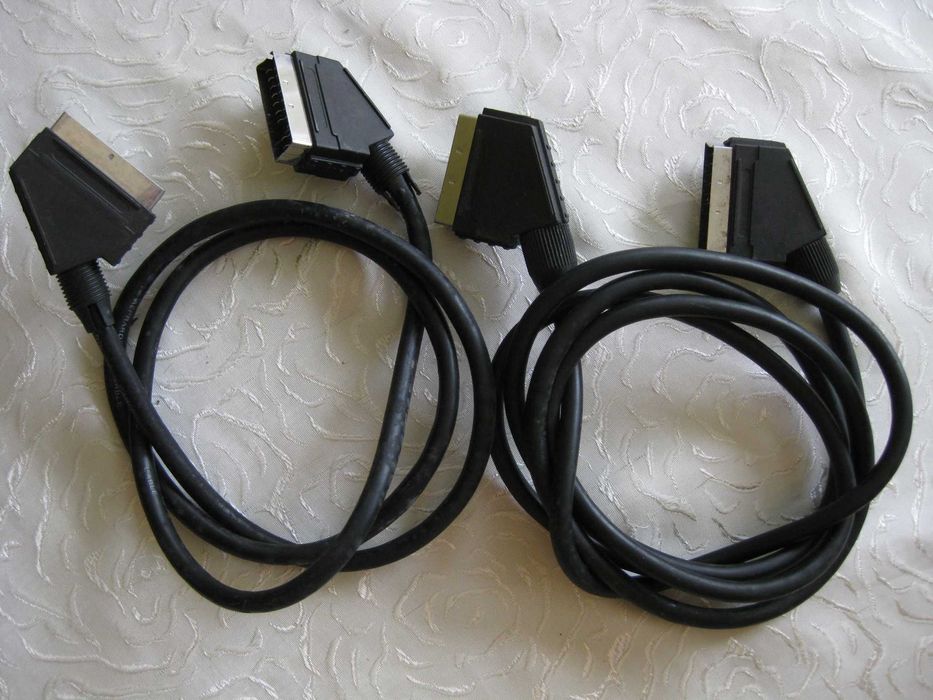 Кабелі з"єднувальні для електроникі.