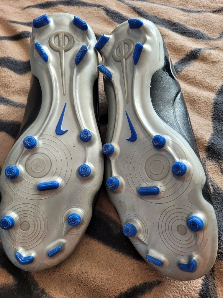 Sprzedam korki nike tiempo roz.43