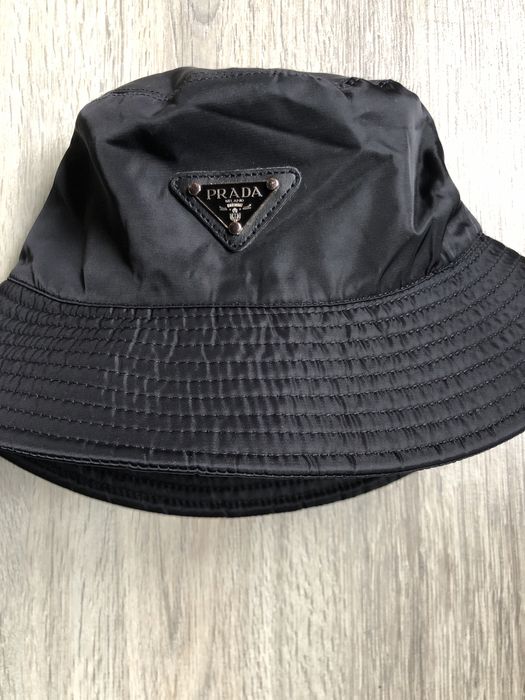 Панама прада ( PRADA )