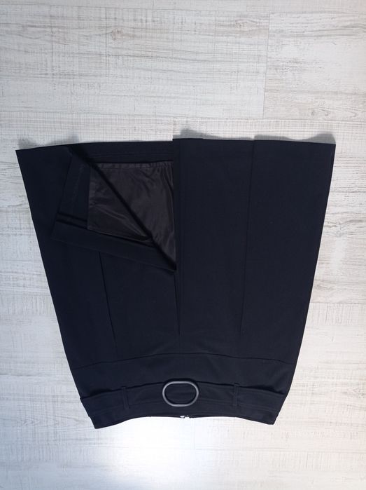 Czarna spódniczka rozm.42