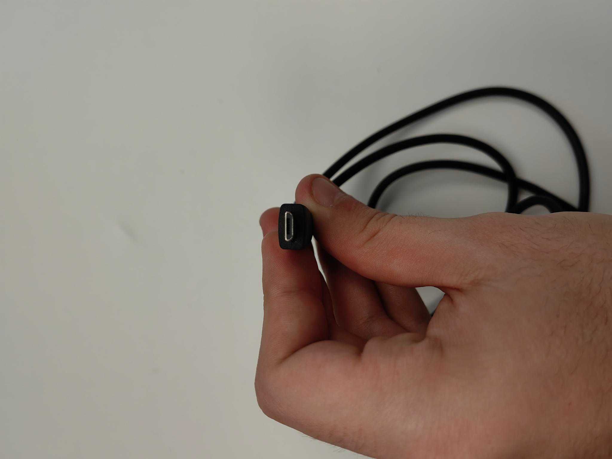 kabel z adapterem OTG On-The-Go USB – micro USB do USB typ A żeńskie.