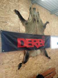 Baner DERBI o wymiarach 45 x 185 cm Derbi Senda AM SUPERMOTO