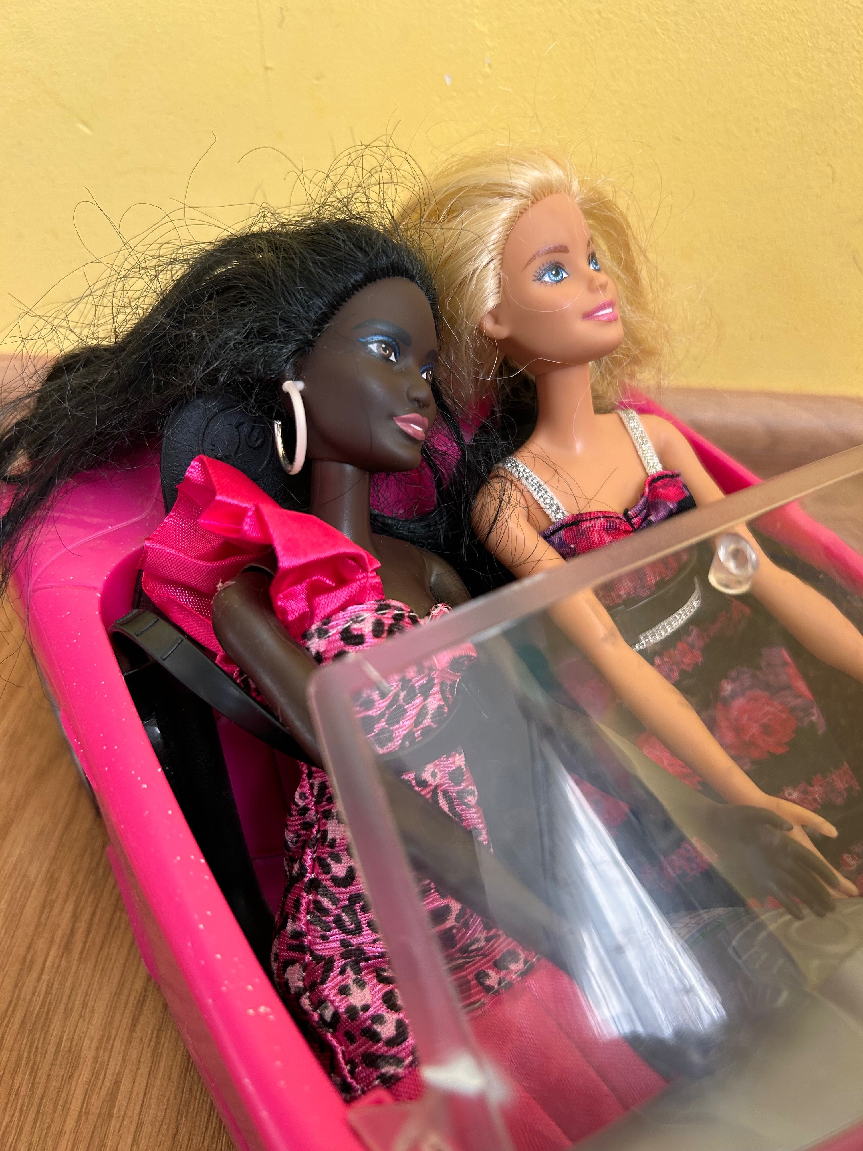 Auto Barbie z 2 lalkami