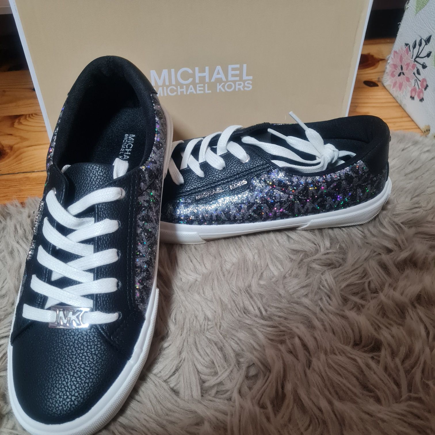 Michael Kors tenisówki czarne izetta r. 35 logowane sneakersy niskie t