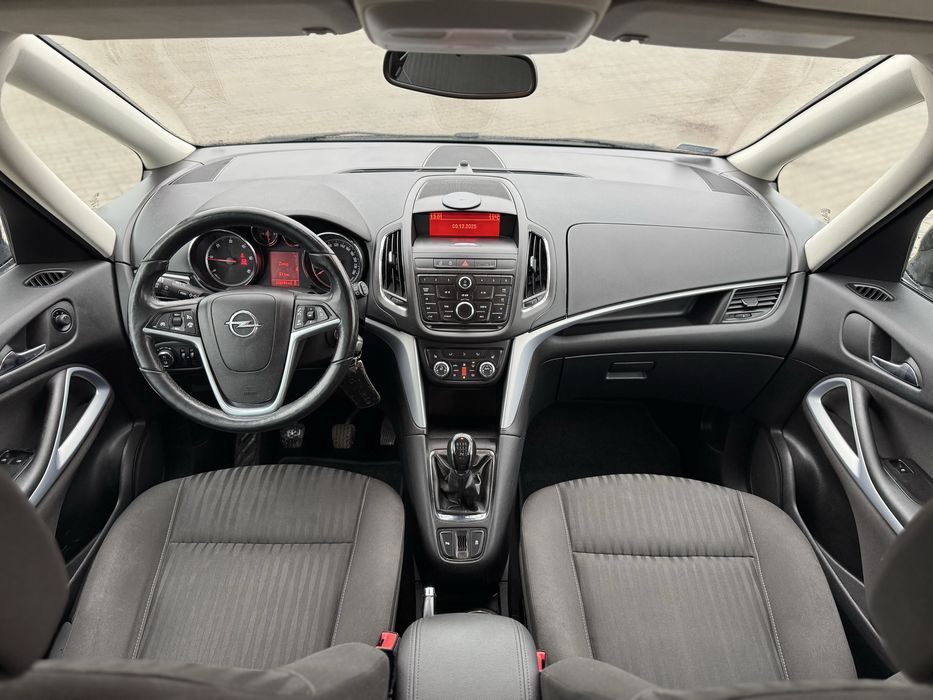 Opel Zafira C 2.0 CDTI ECOTEC 130KM, piekny brazowy kolor, zadbana