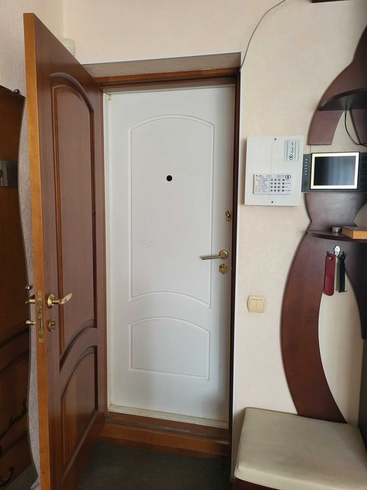 Продам 3к. квартиру з ремонтом М.23 Серпня вул.Деревянка 10 сертифікат