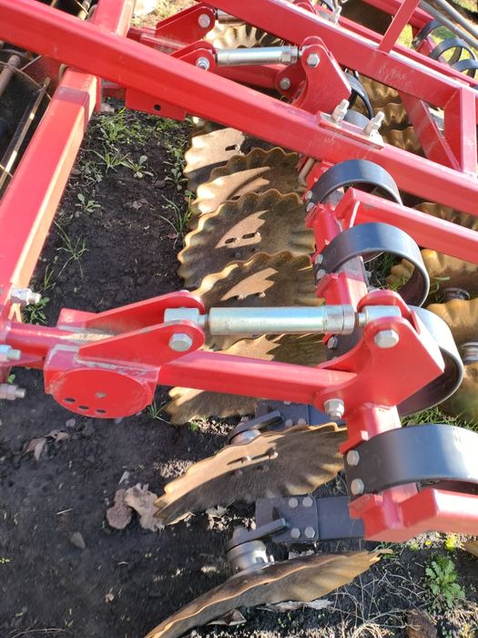 Породам дискову борону БЛП 3, лущильник