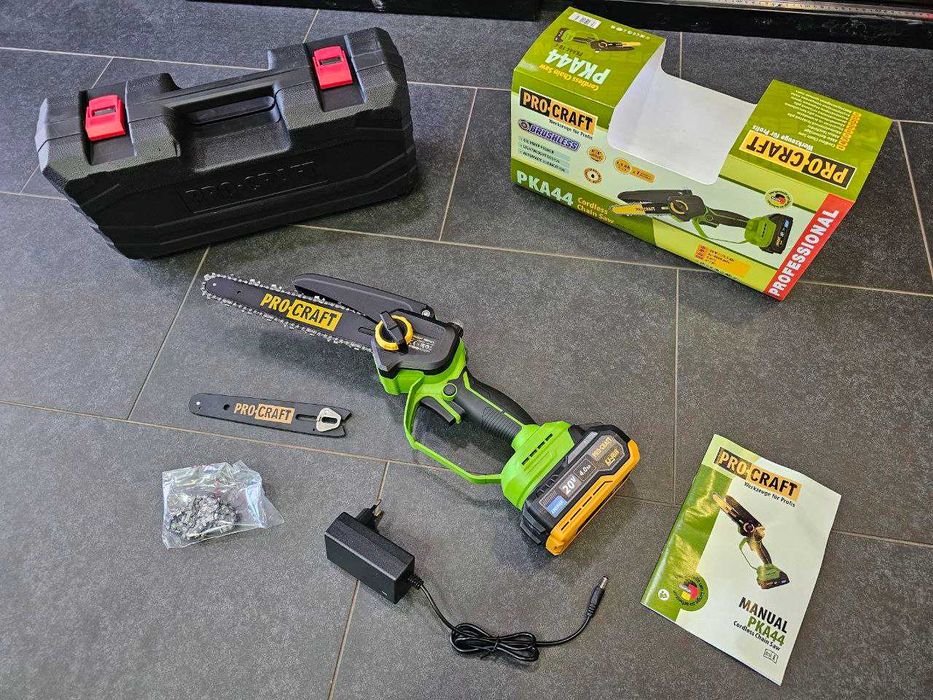 ProCraft PKA44 Мини Пила Аккумуляторная Акум.4.0Аh +2шт Шины ,2шт Цепи